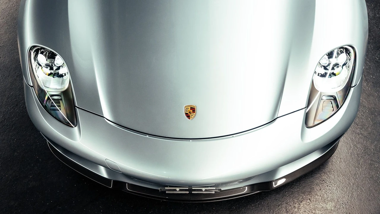 2015 Porsche 918 Spyder - Image 26 of 31
