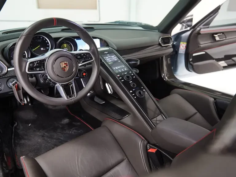 2015 Porsche 918 Spyder - Image 5 of 23
