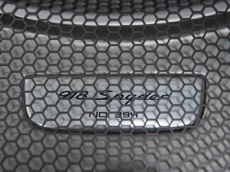 2015 Porsche 918 Spyder - Image 7 of 23