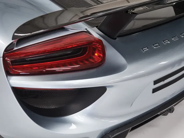 2015 Porsche 918 Spyder - Image 16 of 23