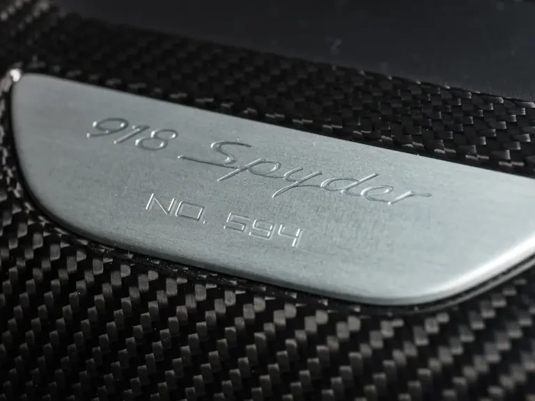 2015 Porsche 918 Spyder - Image 18 of 31