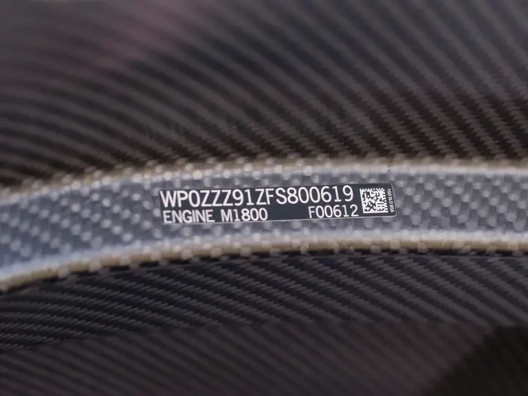 2015 Porsche 918 Spyder - Image 27 of 31