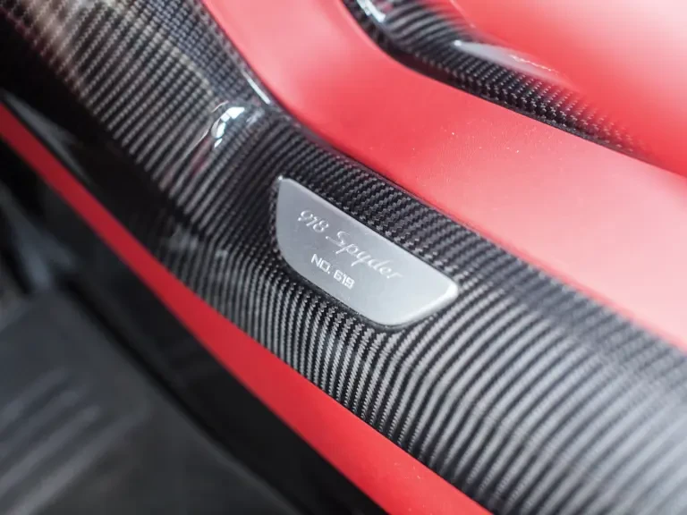 2015 Porsche 918 Spyder - Image 19 of 31