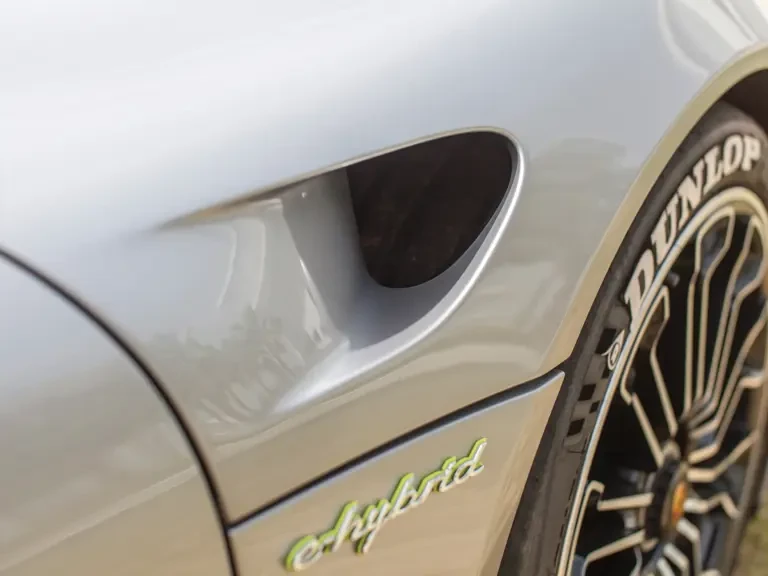 2015 Porsche 918 Spyder - Image 21 of 31