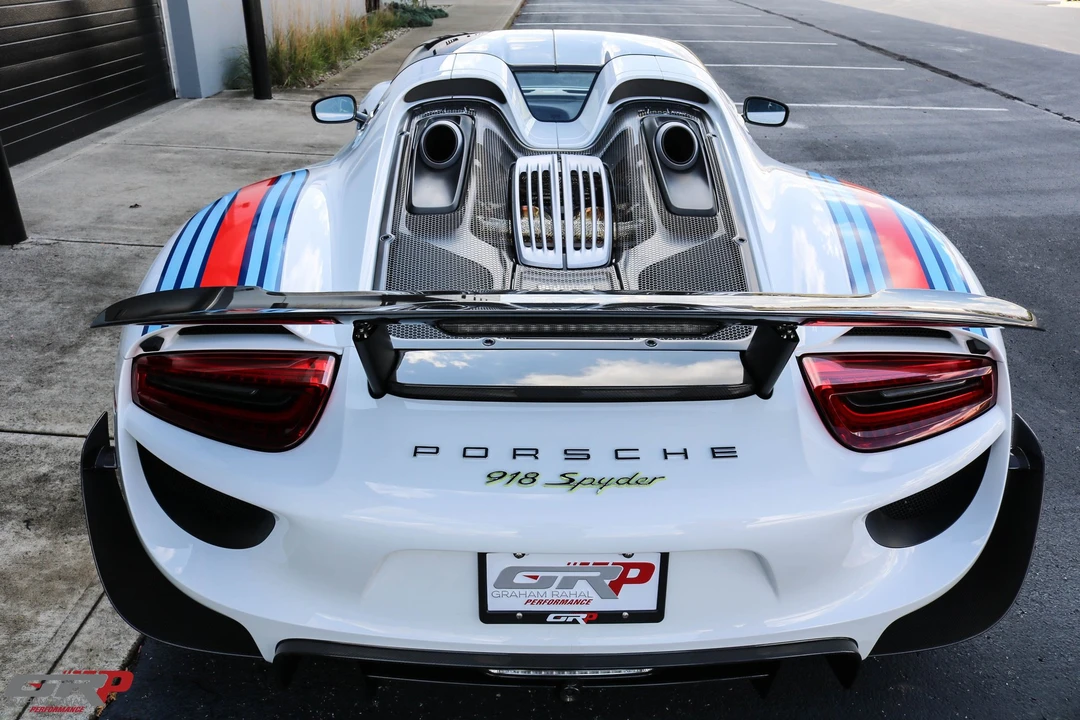 2015 Porsche 918 Spyder - Image 4 of 18