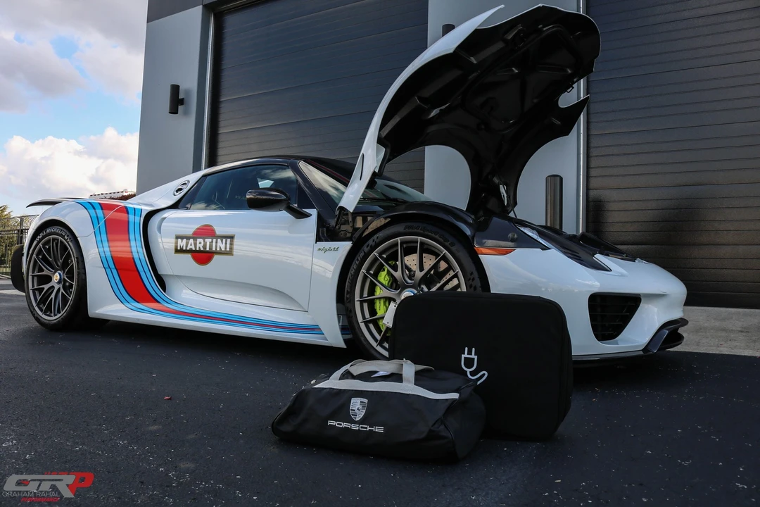 2015 Porsche 918 Spyder - Image 18 of 18
