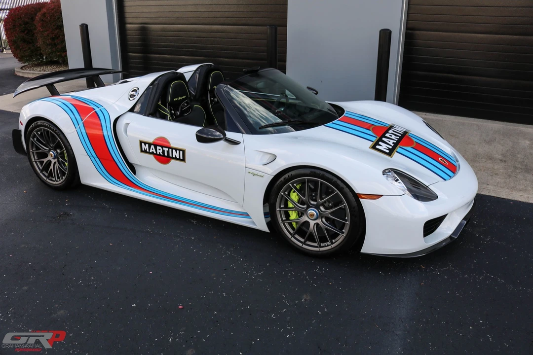 2015 Porsche 918 Spyder - Image 8 of 18