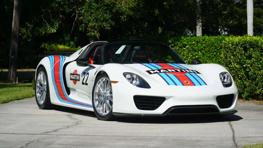 2015 Porsche 918 Spyder - Image 25 of 31