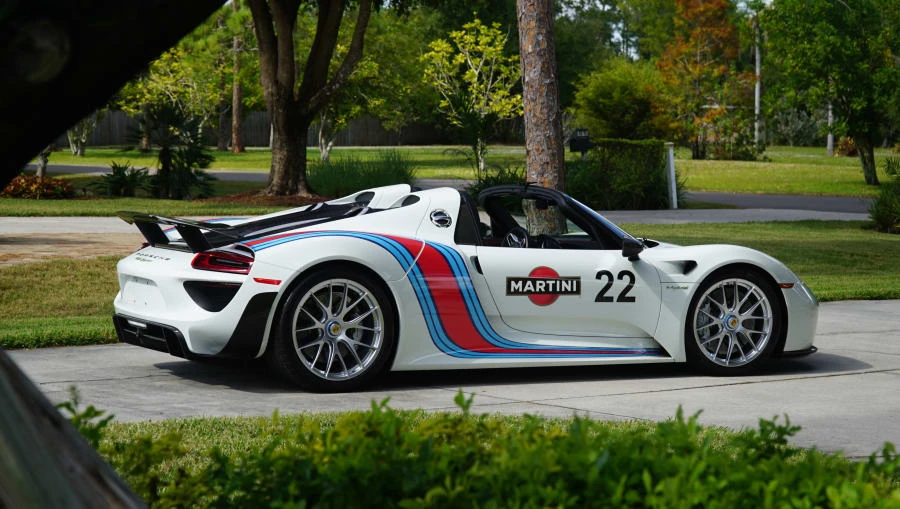 2015 Porsche 918 Spyder - Image 3 of 31