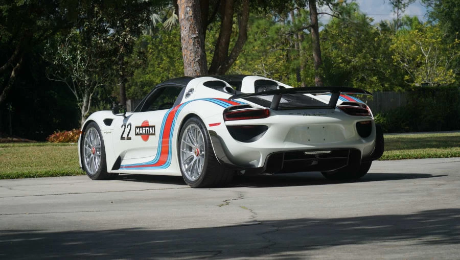2015 Porsche 918 Spyder - Image 19 of 31