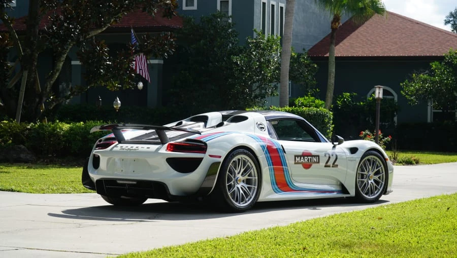2015 Porsche 918 Spyder - Image 18 of 31