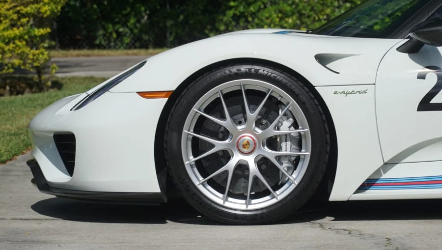 2015 Porsche 918 Spyder - Image 31 of 31