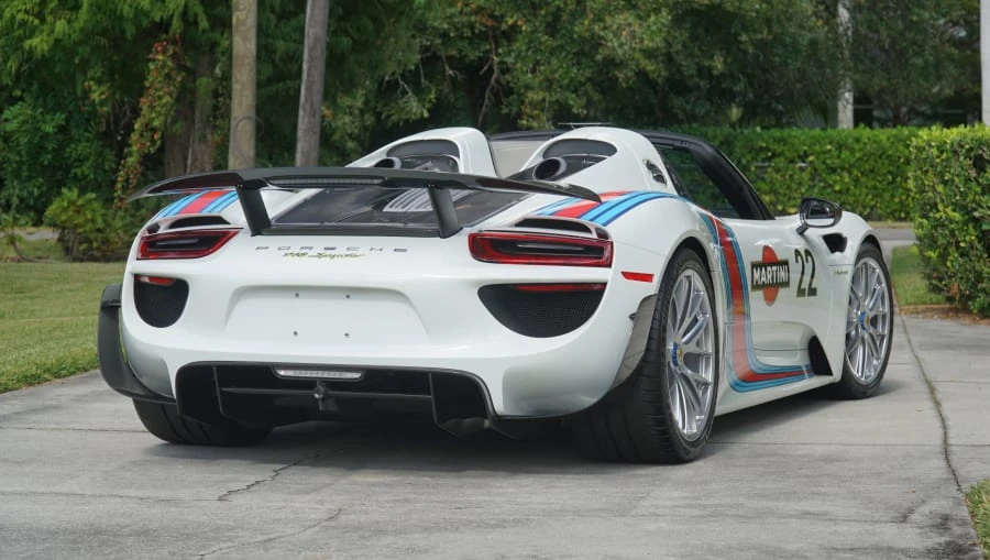 2015 Porsche 918 Spyder - Image 26 of 31
