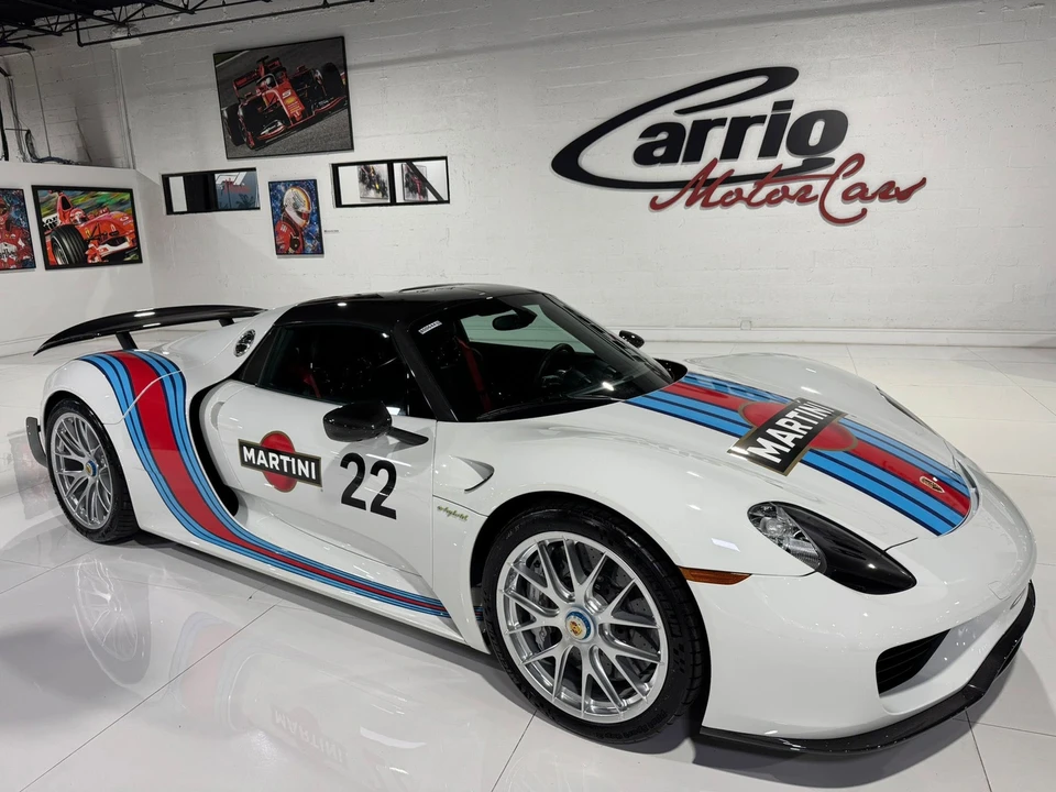 2015 Porsche 918 Spyder - Image 9 of 12