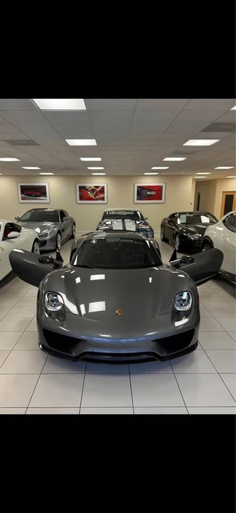 2015 Porsche 918 Spyder - Image 4 of 9
