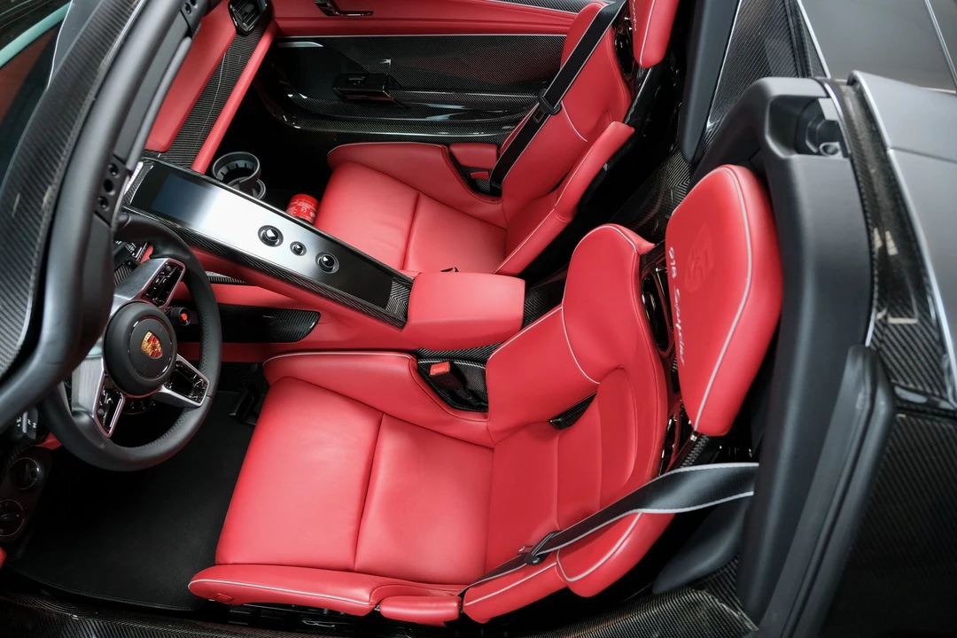 2015 Porsche 918 Spyder - Image 6 of 24
