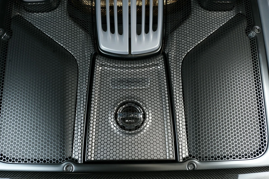 2015 Porsche 918 Spyder - Image 7 of 24