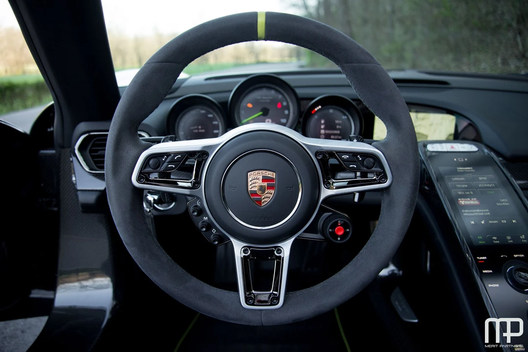 2015 Porsche 918 Spyder - Image 31 of 31
