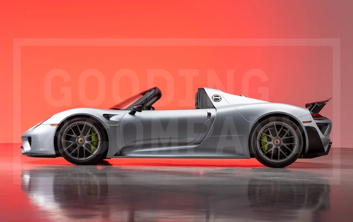 2015 Porsche 918 Spyder - Image 3 of 17