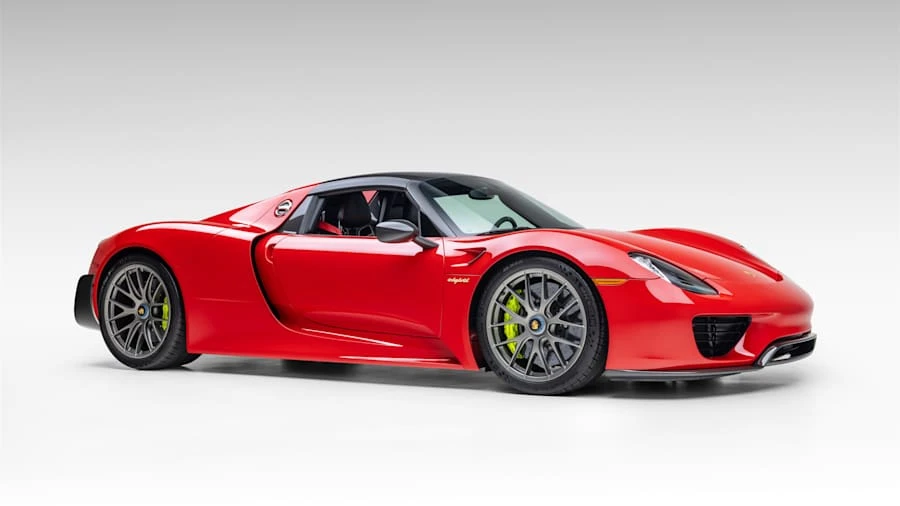 2015 Porsche 918 Spyder - Image 25 of 31