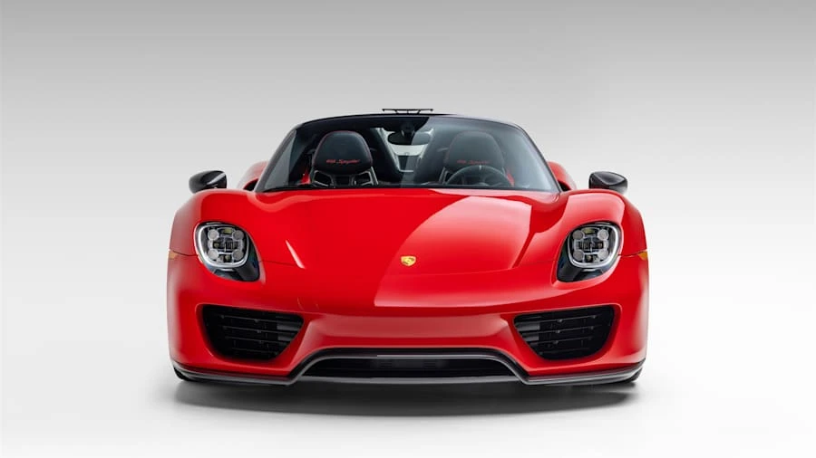 2015 Porsche 918 Spyder - Image 4 of 31