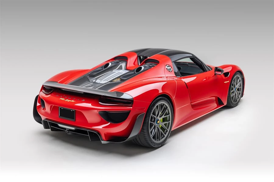 2015 Porsche 918 Spyder - Image 3 of 31