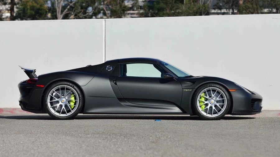 2015 Porsche 918 Spyder - Image 2 of 12