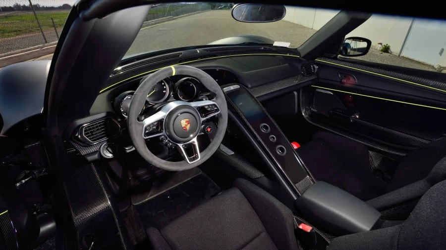 2015 Porsche 918 Spyder - Image 4 of 12
