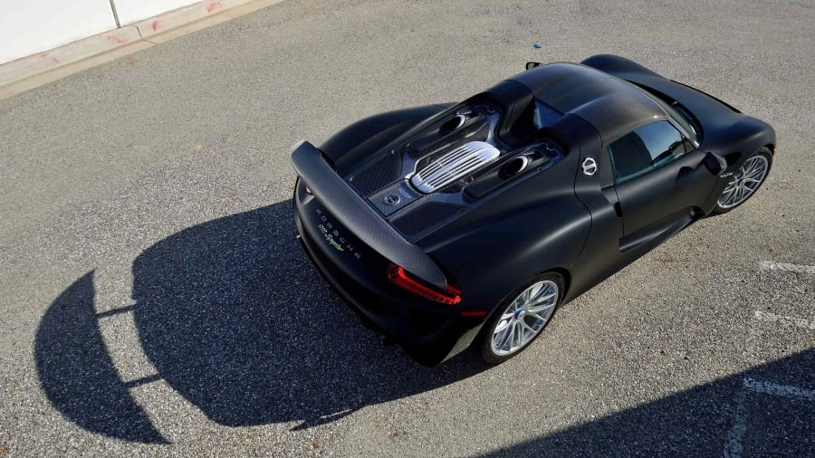 2015 Porsche 918 Spyder - Image 11 of 12