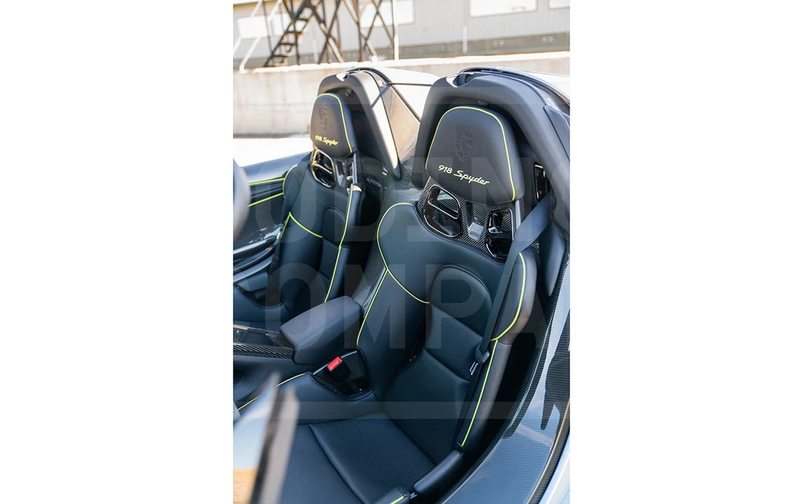 2015 Porsche 918 Spyder - Image 10 of 20