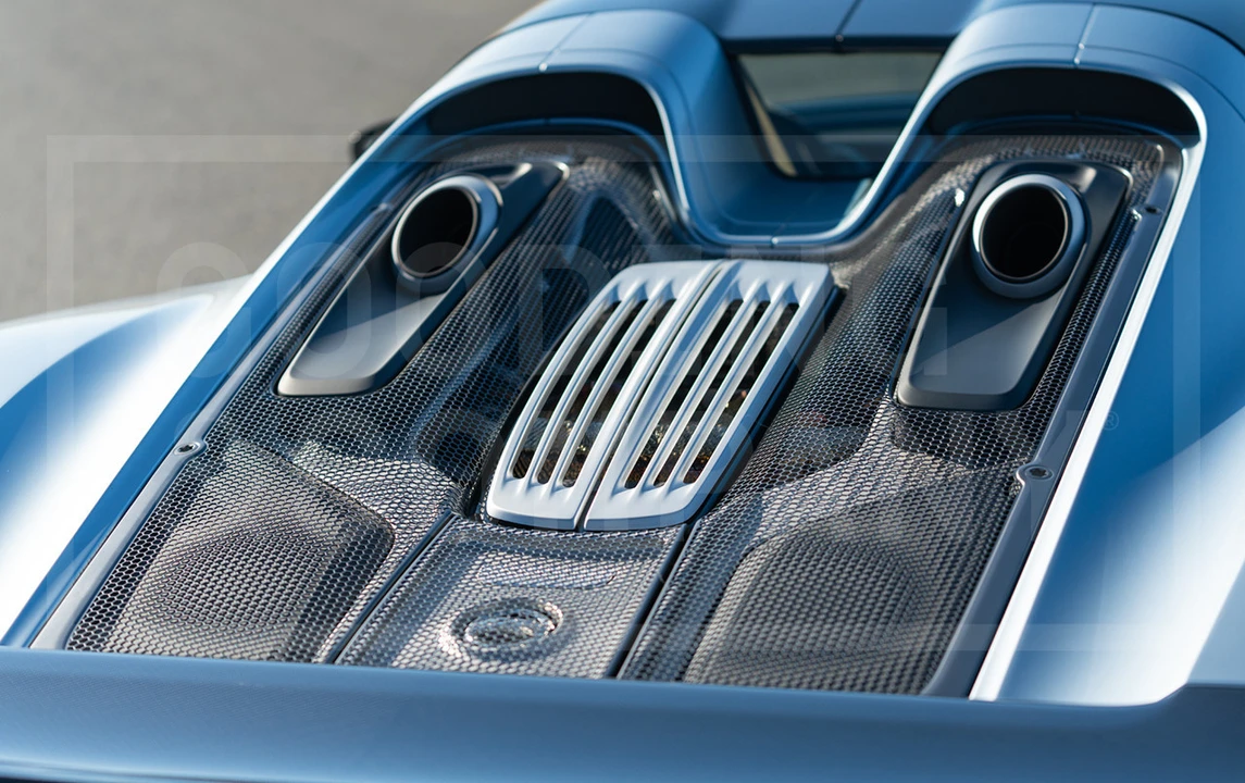 2015 Porsche 918 Spyder - Image 18 of 20