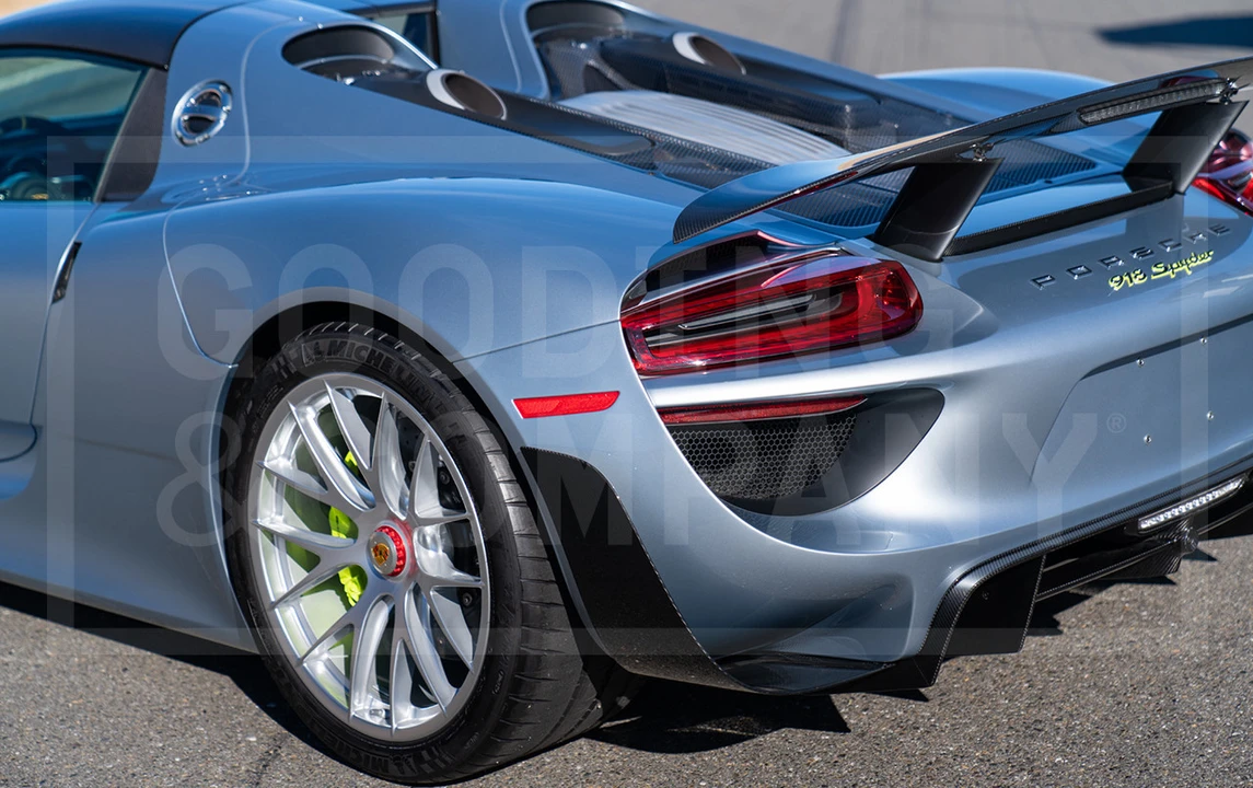 2015 Porsche 918 Spyder - Image 16 of 20