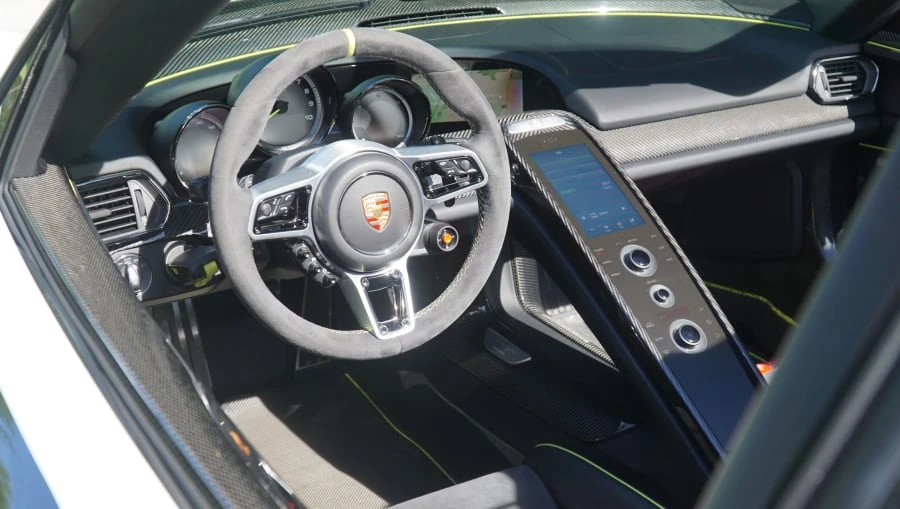 2015 Porsche 918 Spyder - Image 31 of 31
