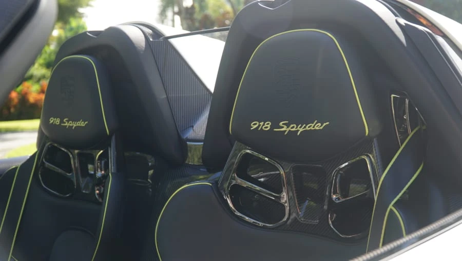 2015 Porsche 918 Spyder - Image 30 of 31