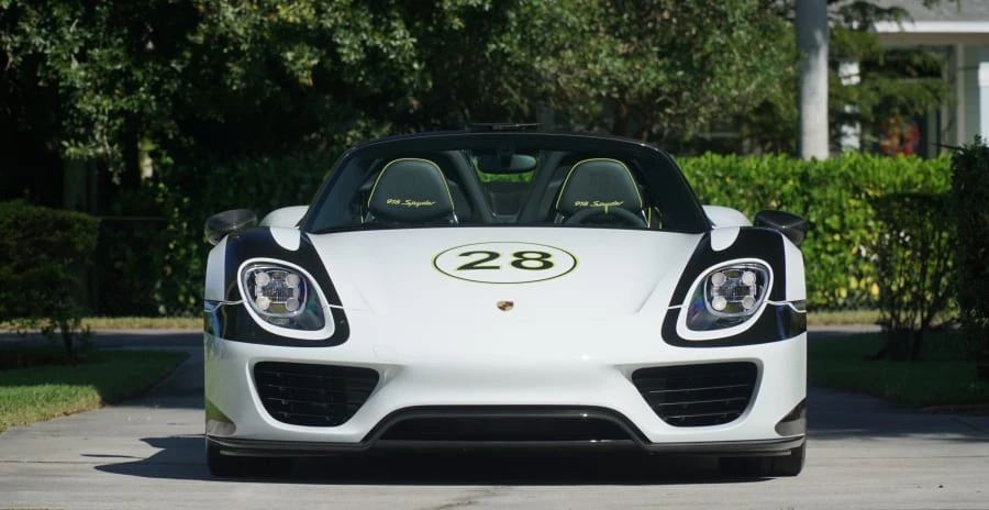 2015 Porsche 918 Spyder - Image 4 of 31