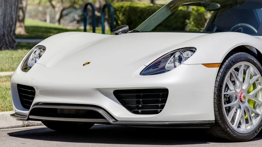 2015 Porsche 918 Spyder - Image 14 of 20