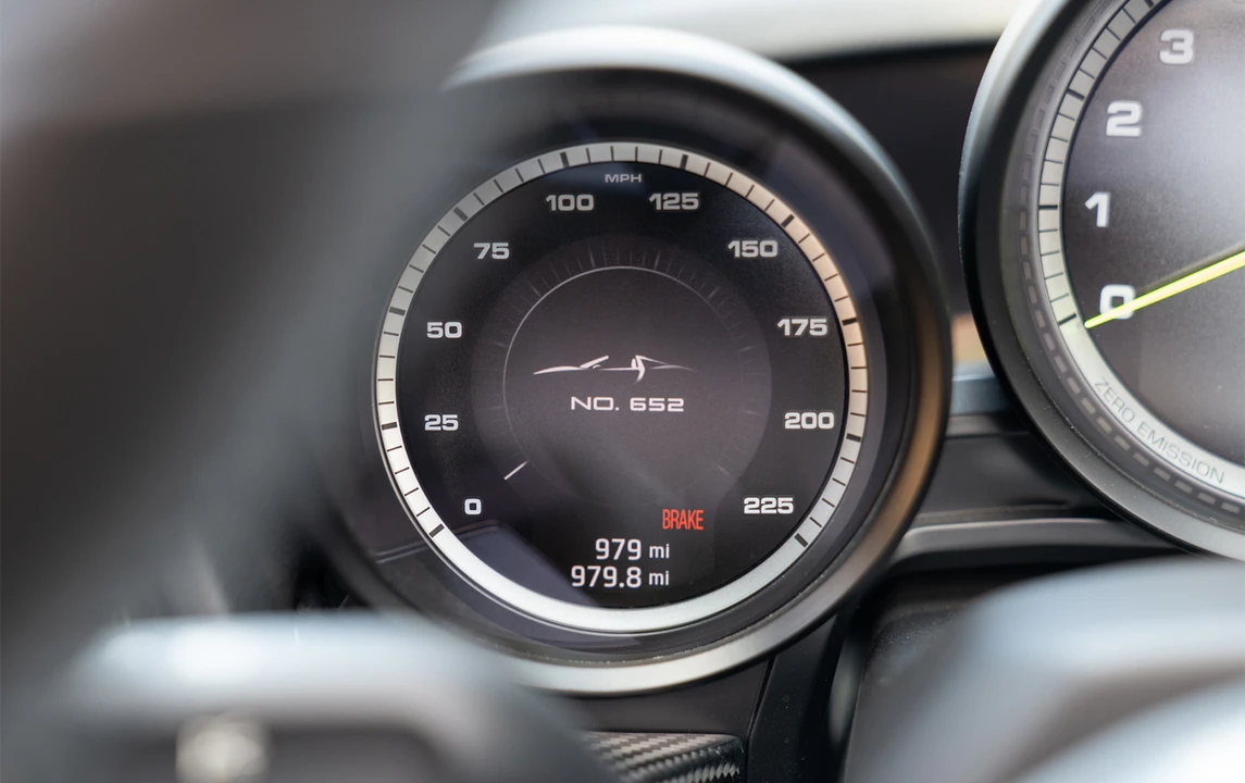 2015 Porsche 918 Spyder - Image 24 of 30