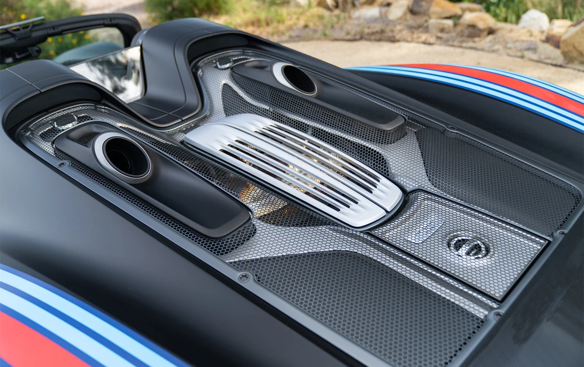 2015 Porsche 918 Spyder - Image 20 of 30