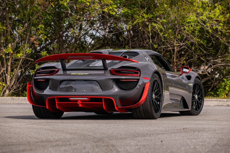 2015 Porsche 918 Spyder - Image 3 of 31