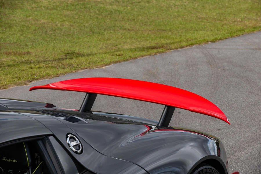 2015 Porsche 918 Spyder - Image 24 of 31