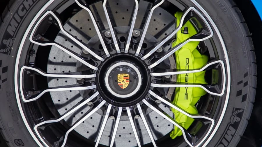 2015 Porsche 918 Spyder - Image 9 of 22