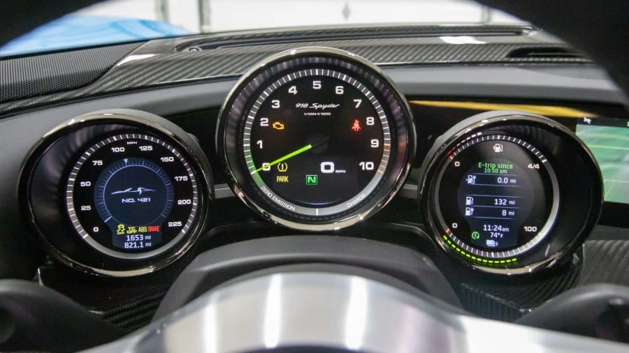 2015 Porsche 918 Spyder - Image 10 of 22