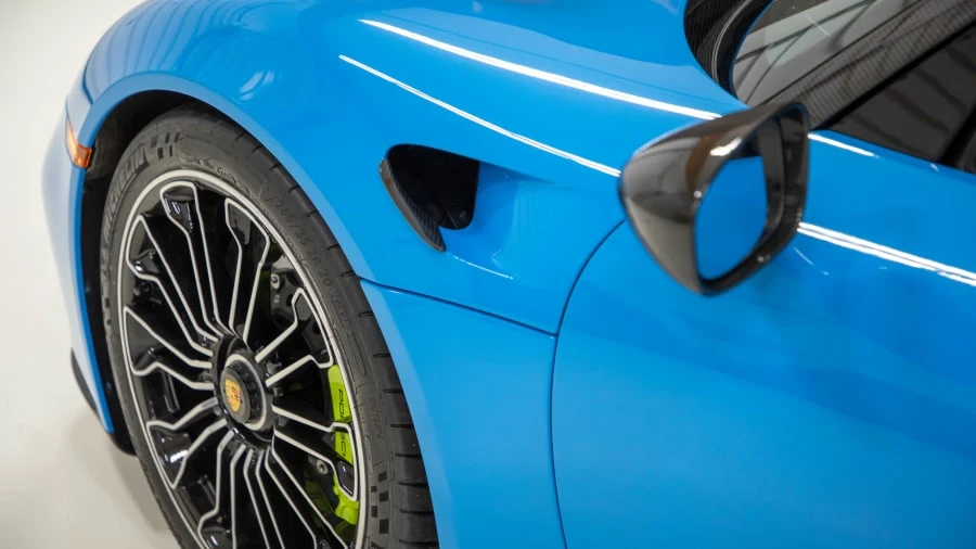 2015 Porsche 918 Spyder - Image 17 of 22