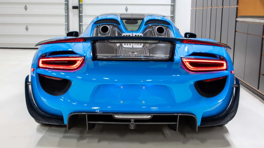 2015 Porsche 918 Spyder - Image 20 of 22