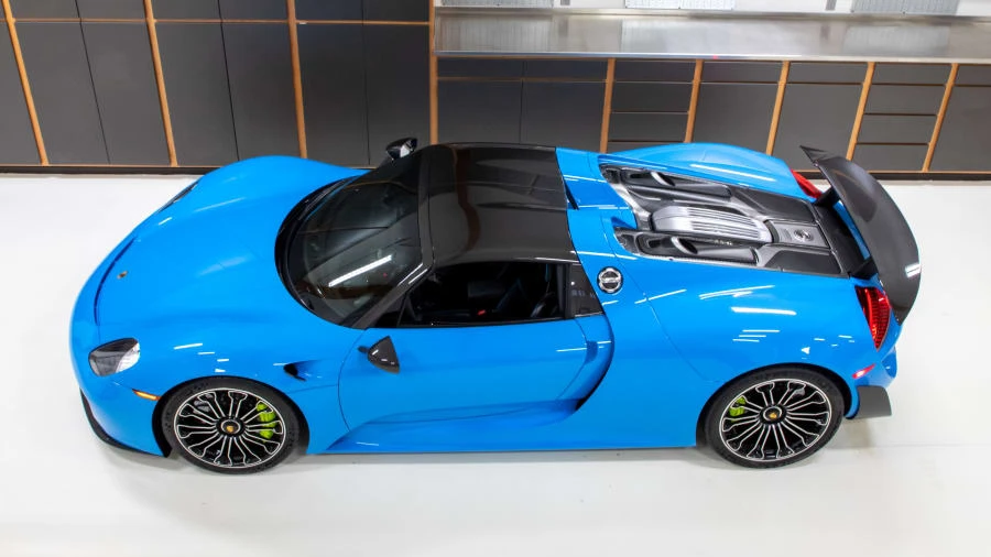 2015 Porsche 918 Spyder - Image 21 of 22