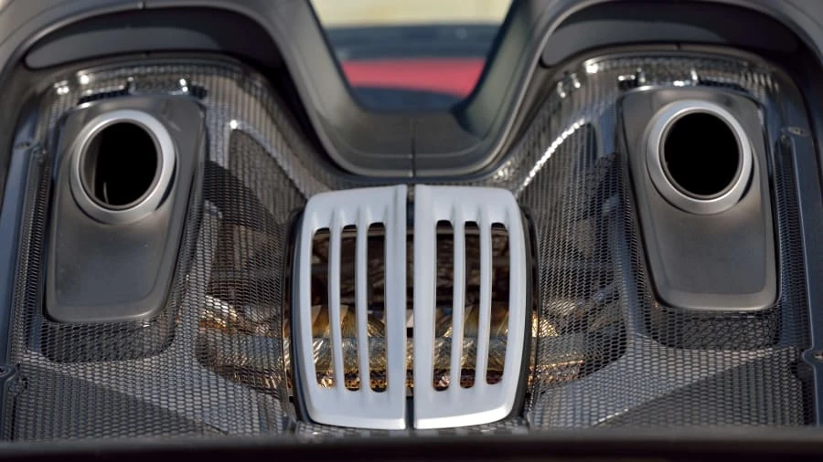 2015 Porsche 918 Spyder - Image 7 of 20
