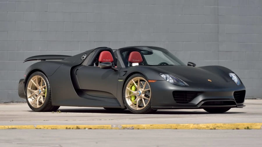 2015 Porsche 918 Spyder - Image 12 of 20