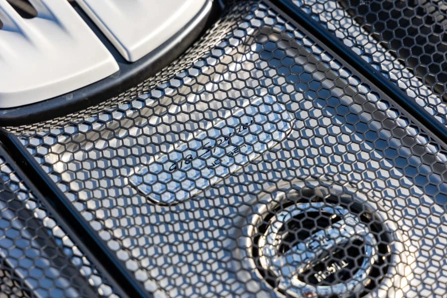 2015 Porsche 918 Spyder - Image 26 of 31