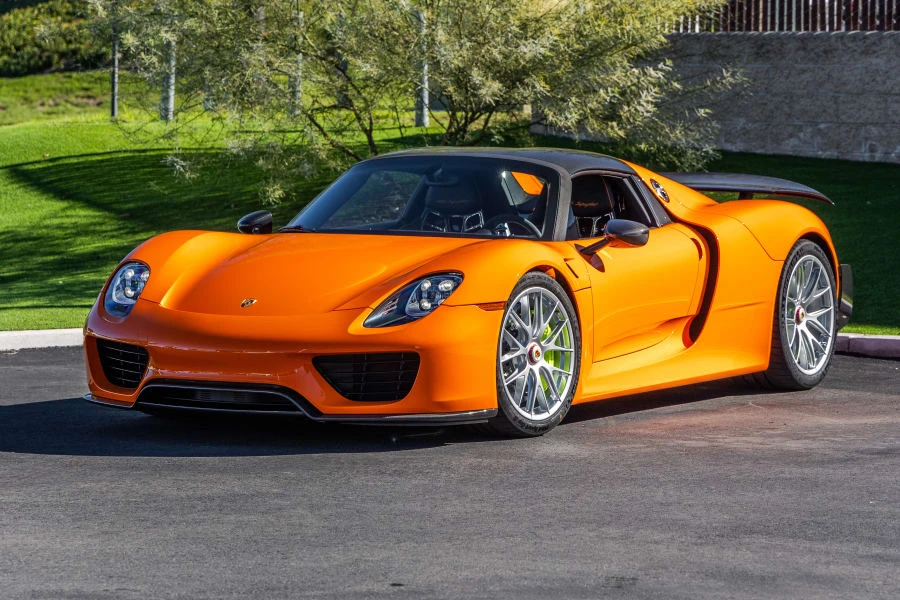 2015 Porsche 918 Spyder - Image 25 of 31