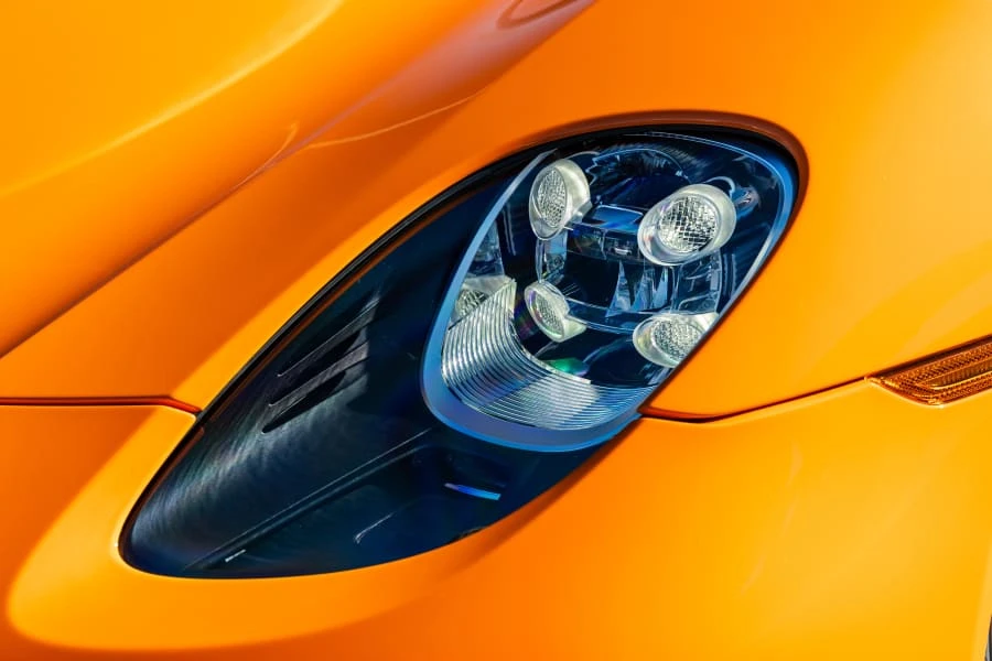 2015 Porsche 918 Spyder - Image 23 of 31